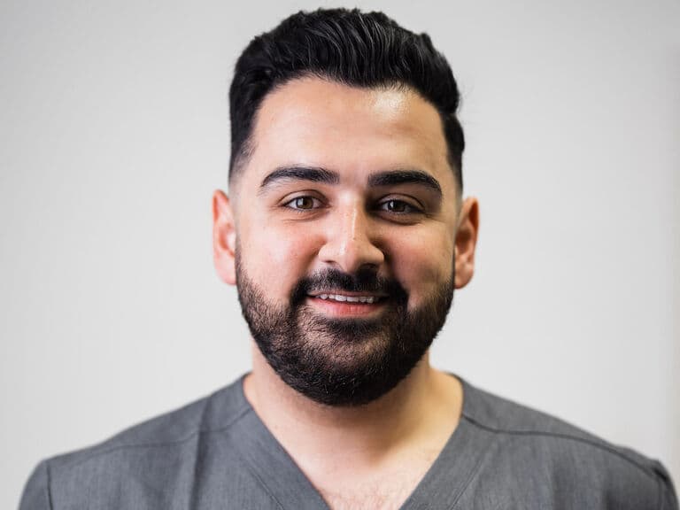 Dr Aryan Gharakhani, Implant Surgeon & DwSI Periodontology