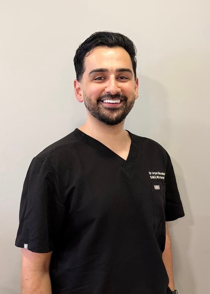 Dr Aryan Gharakhani, Implant Surgeon & DwSI Periodontology