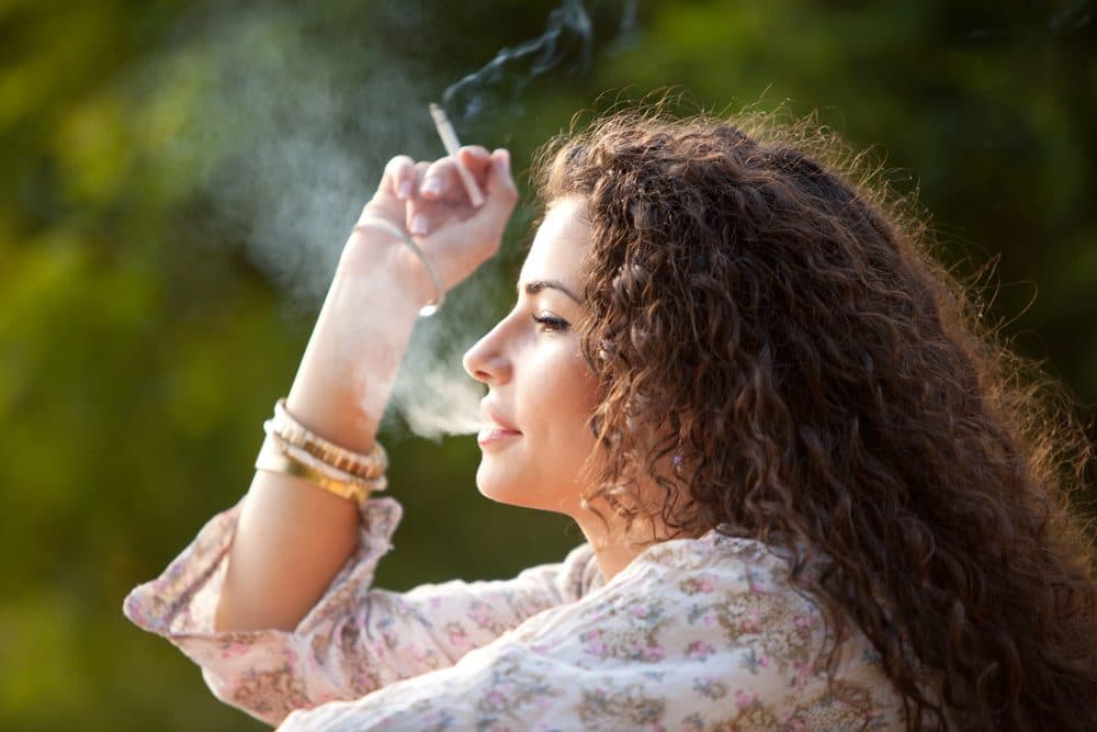 The risks of smoking with dental implants