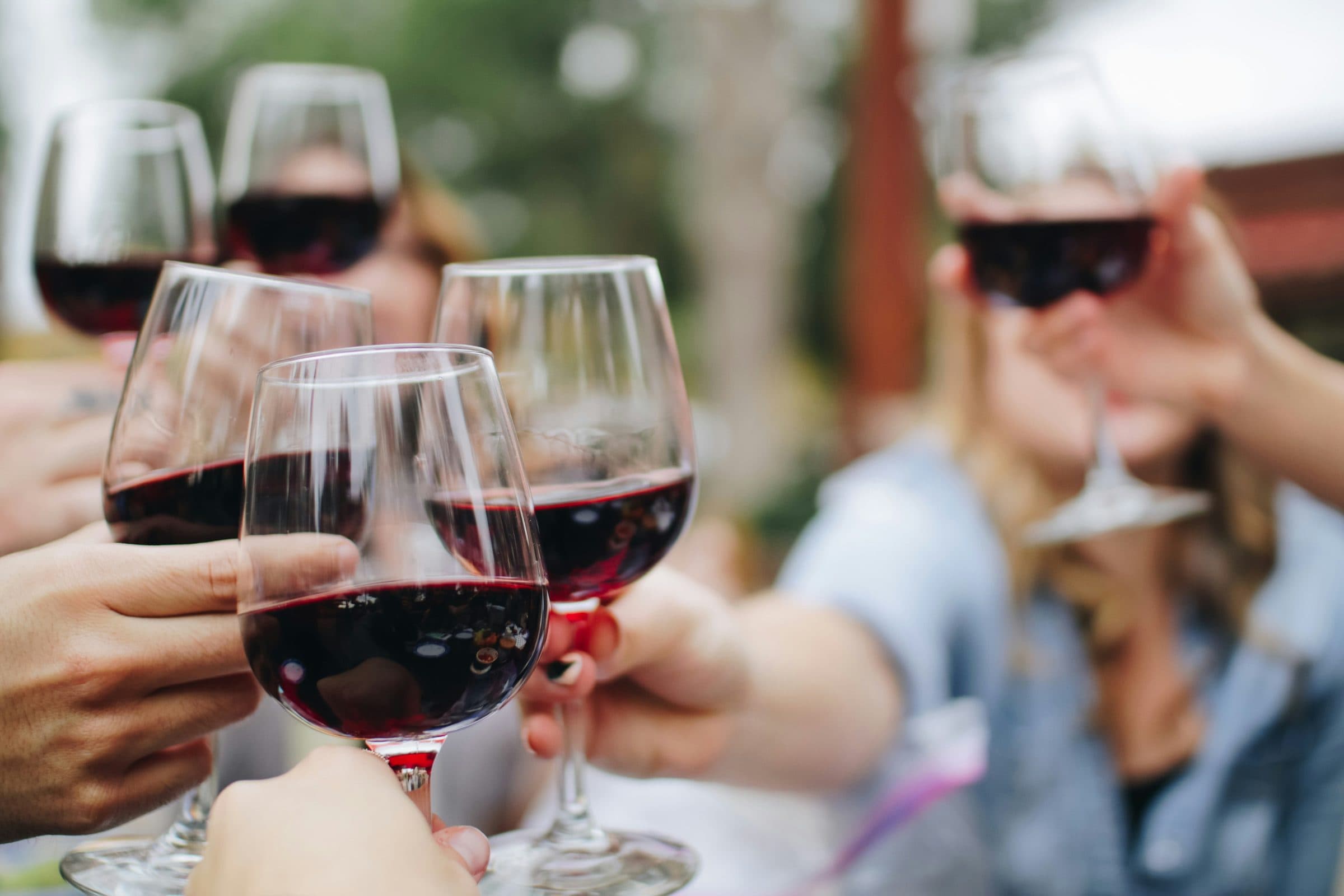 Top Foods and Drinks to Avoid After Whitening for Long-Lasting Results