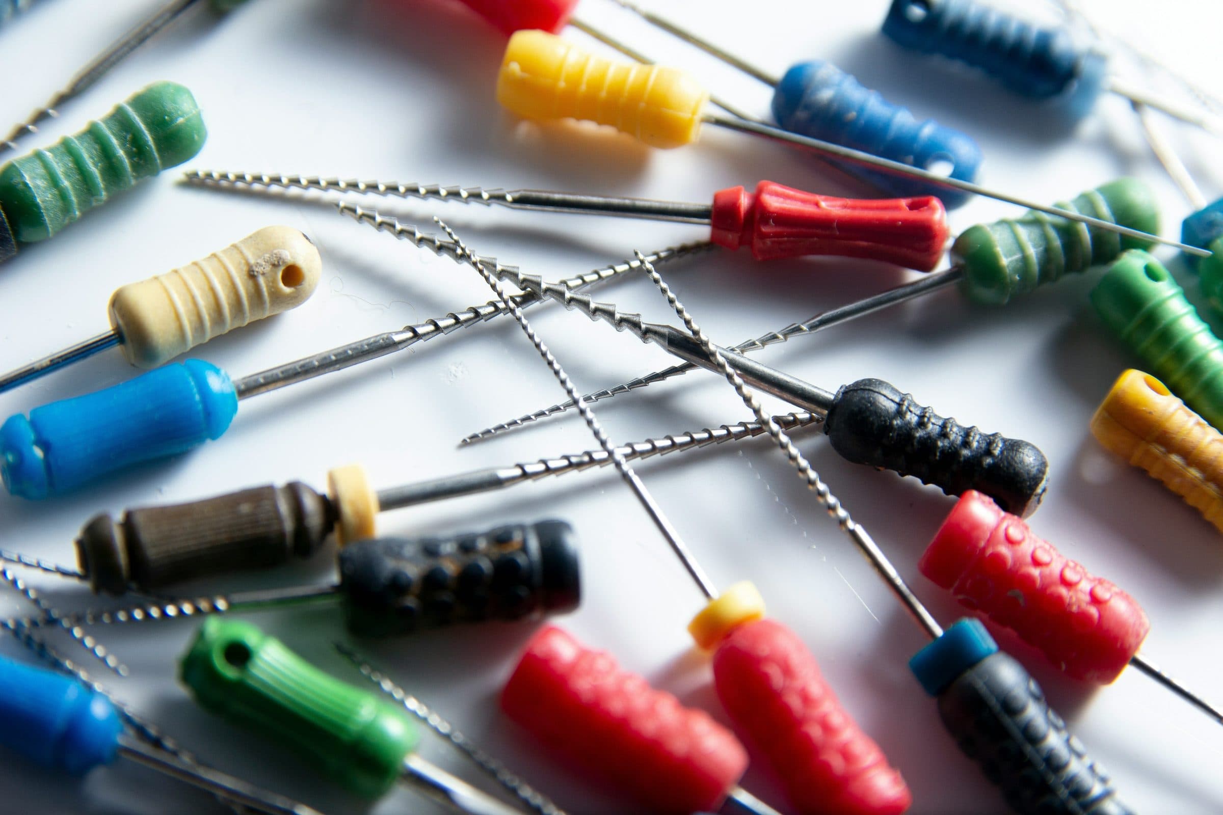 What’s the difference between a dentist and an endodontist?